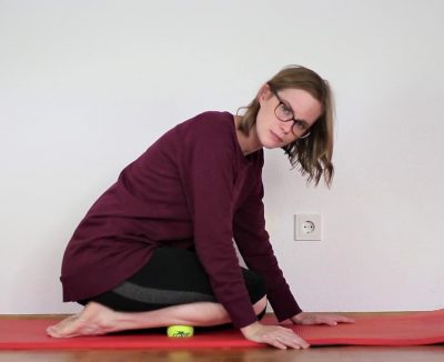 Schienbeinkantensyndrom / Shin Splints: Übung Tennisball Faszien Schienbein 2